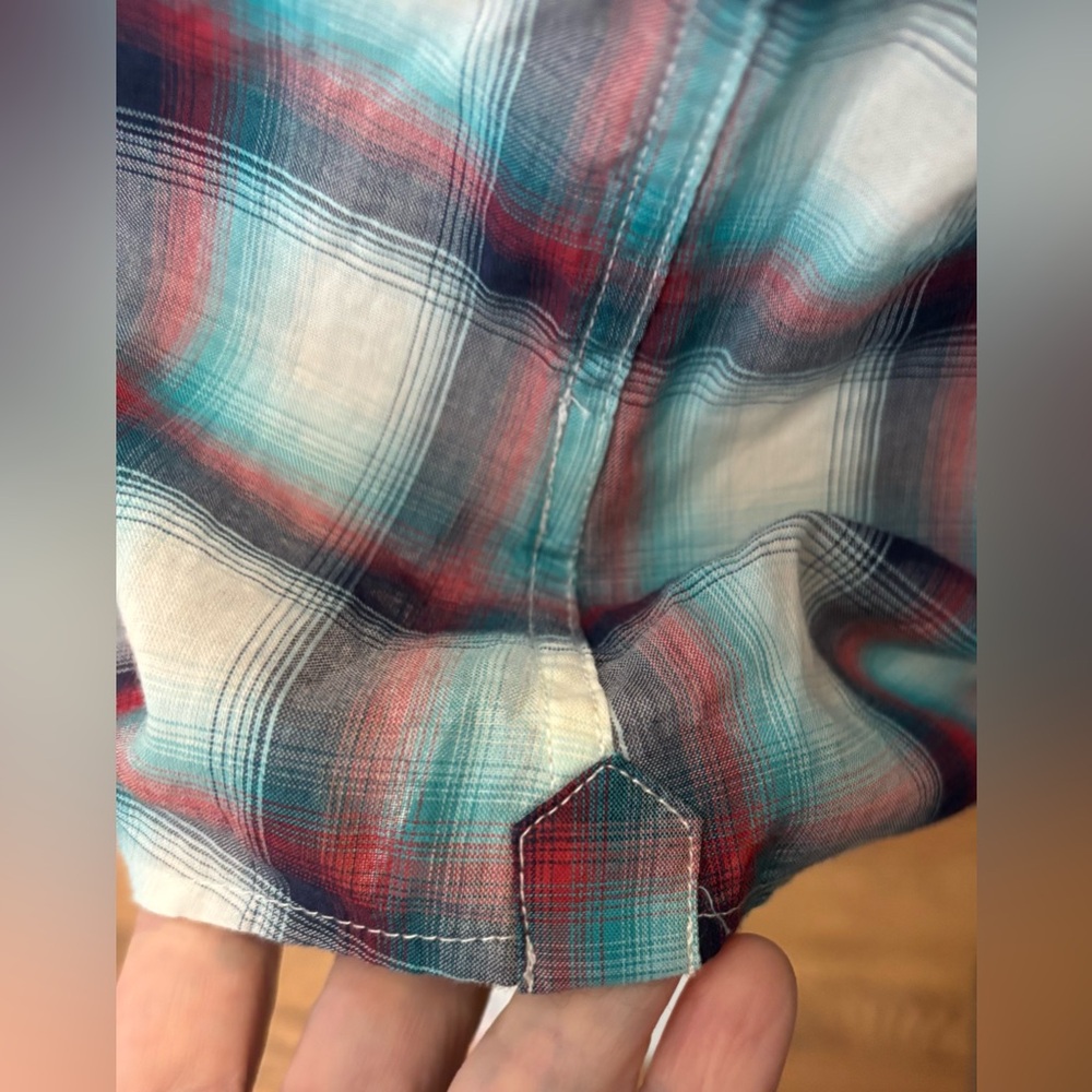 🫐3/$40🫐 NWT GAP Plaid, long-sleeve, 100% lightweight cotton shirt - Picture 7 of 17